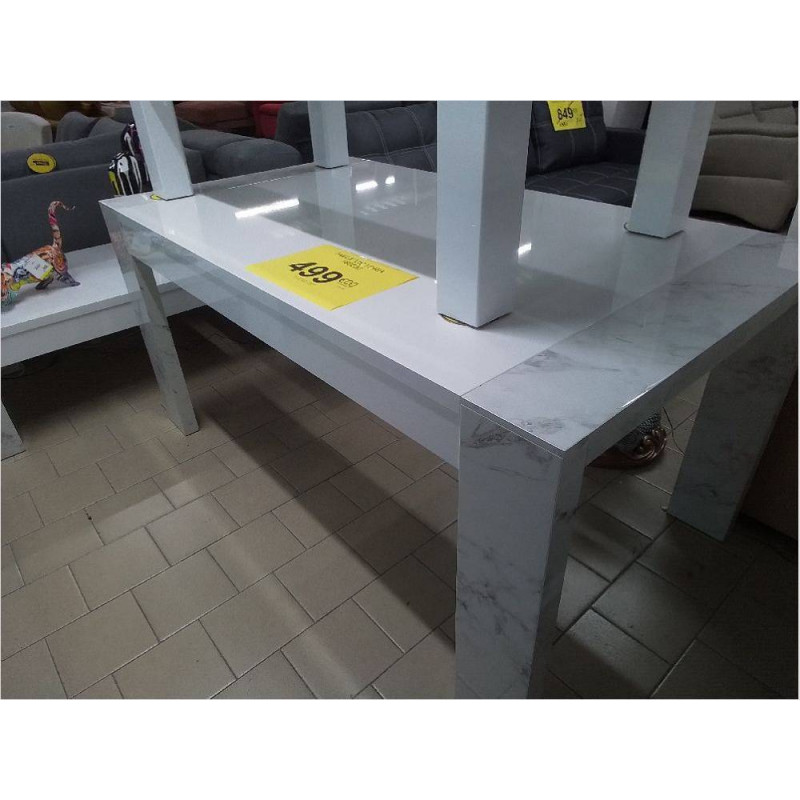 TABLE VICTORIA