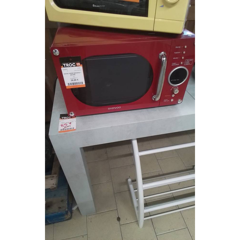 MICRO ONDE DAEWOO + ACCES