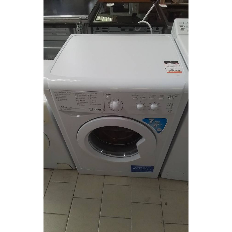 MACHINE A LAVER INSDESIT 7 KG