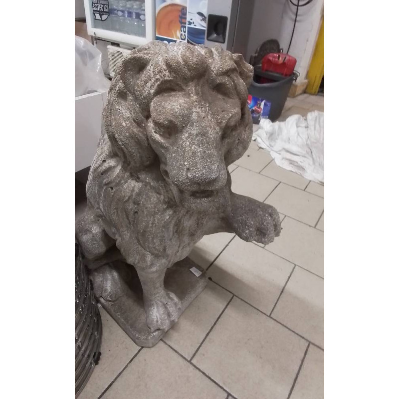 LION PIERRE RECONSTITUEE