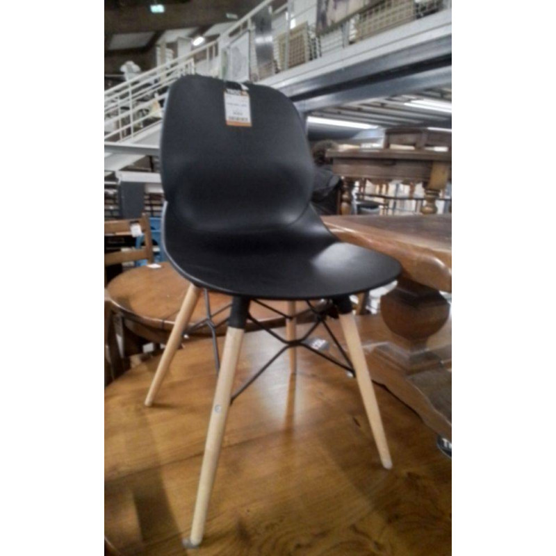 CHAISE NOIRE  L UNITE