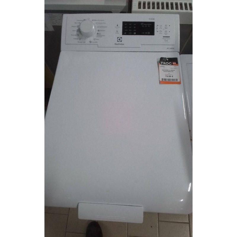 MACHINE A LAVER ELECTROLUX