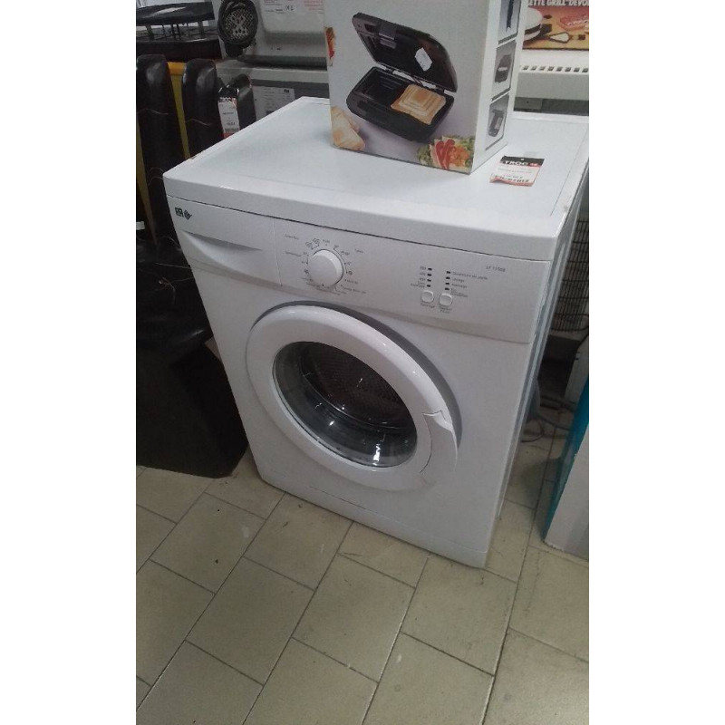 MACHINE A LAVER FAR