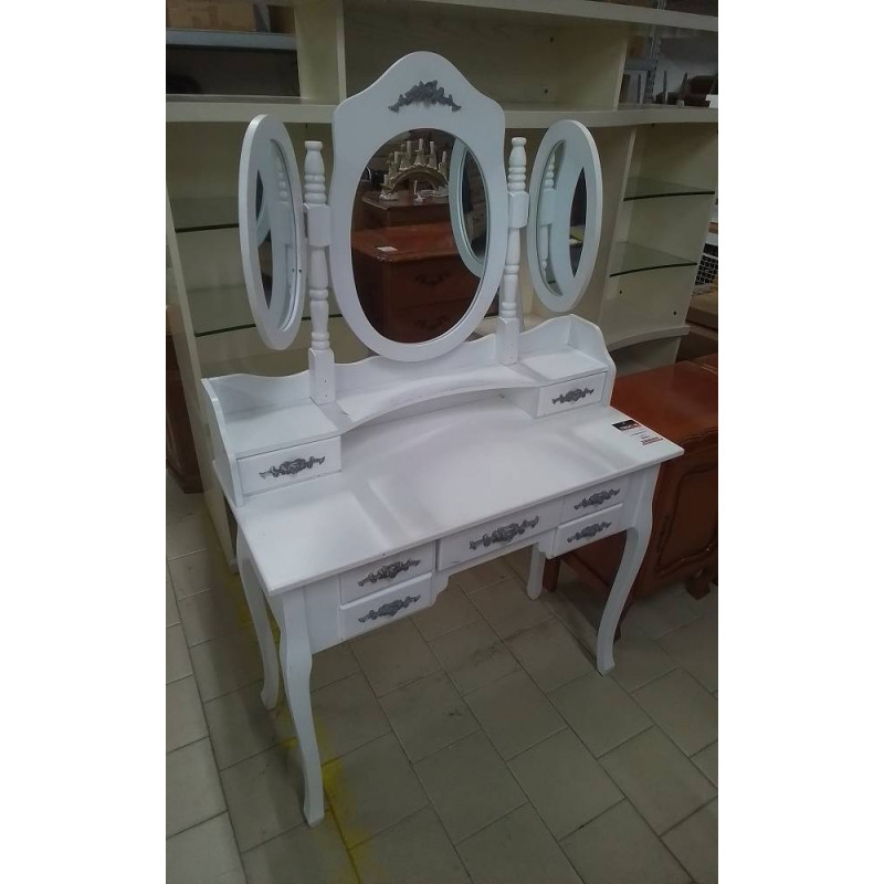 COIFFEUSE BLANCHE