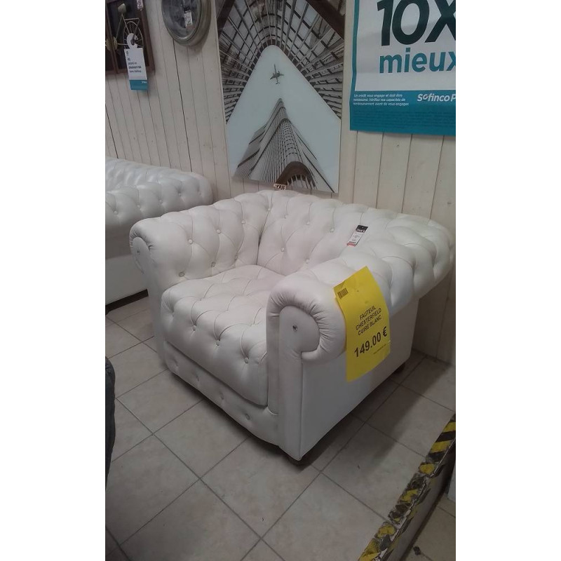FAUTEUIL CHESTERFIELD CUIRE BLANC 